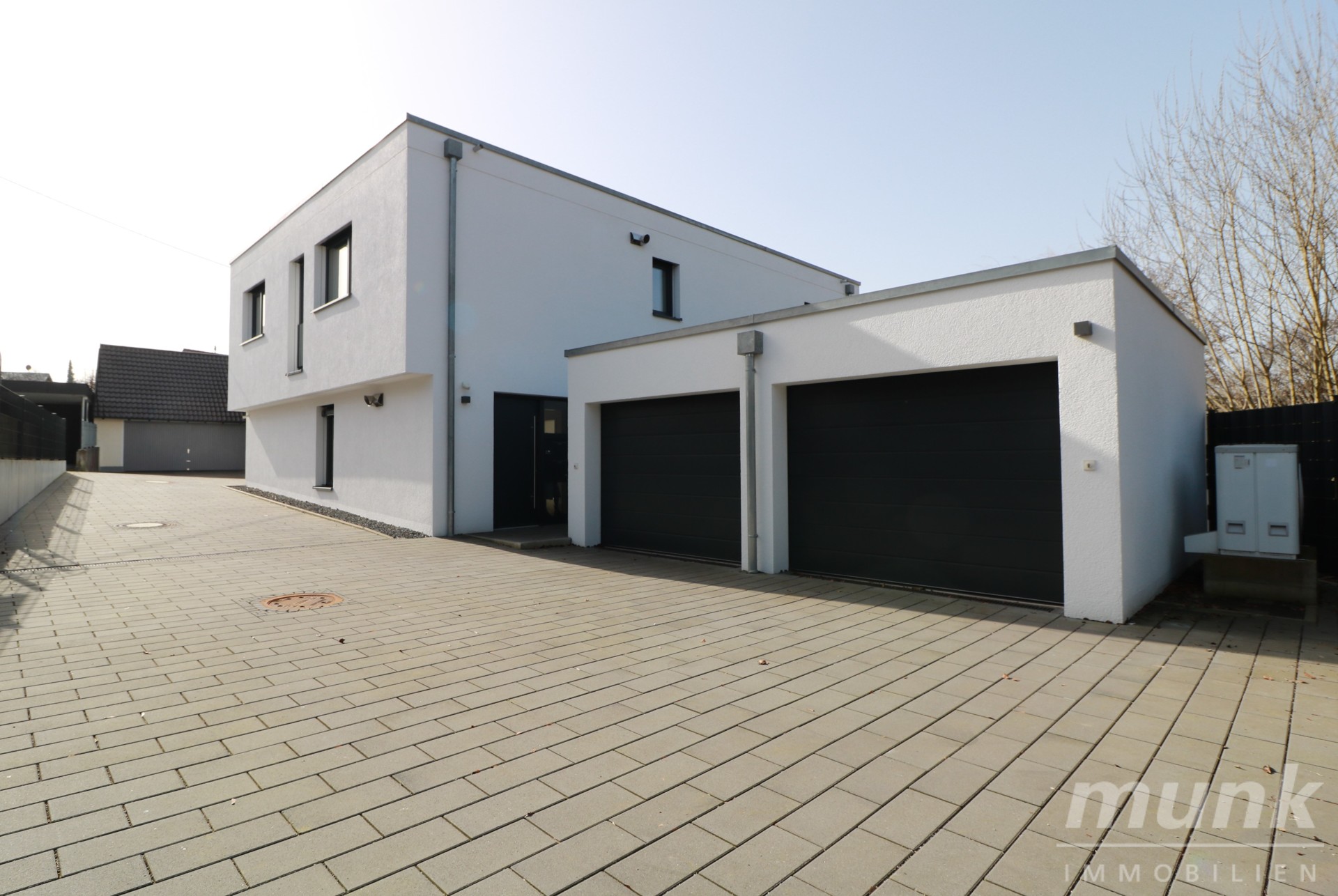 Vermietetes Zweifamilienhaus in bevorzugter Lage in Reisensburg