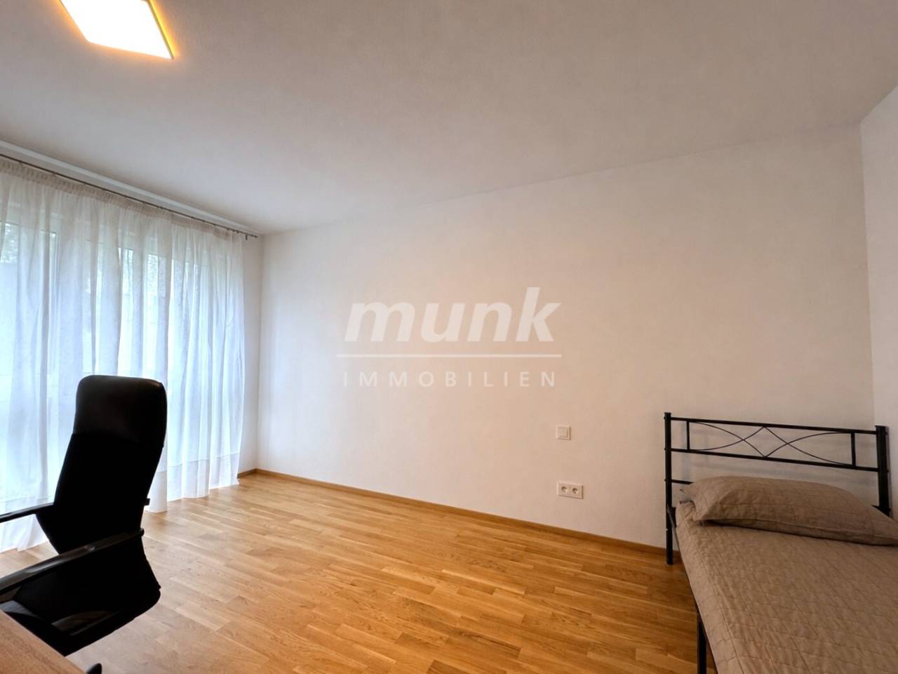 Modernes Wohnen: Schöne 2-Zimmer-Wohnung in Laichingen - Photo 2