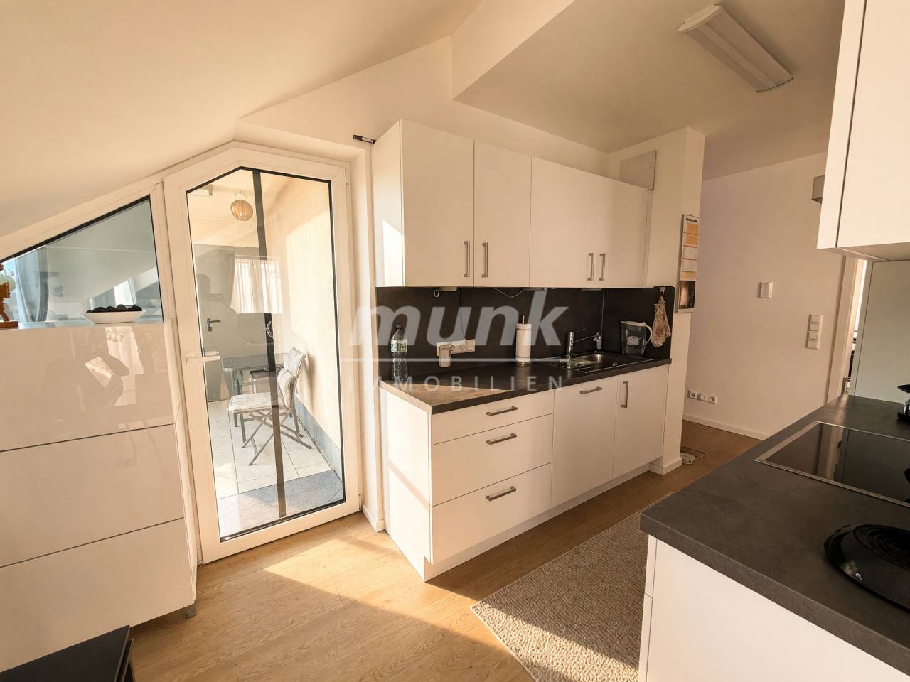 Gut gelegene 3-Zimmer-Wohnung mit Loggia im Grünen - Foto 4